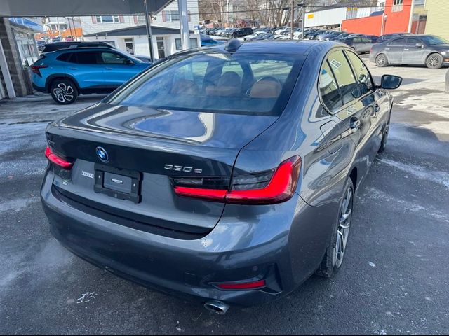 2022 BMW 3 Series 330e xDrive