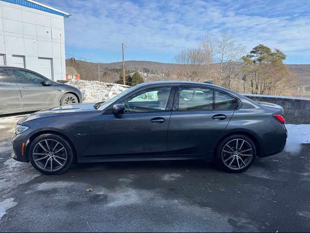 2022 BMW 3 Series 330e xDrive