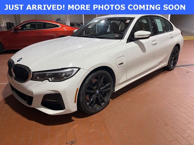 2022 BMW 3 Series 330e xDrive