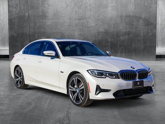 2022 BMW 3 Series 330e xDrive