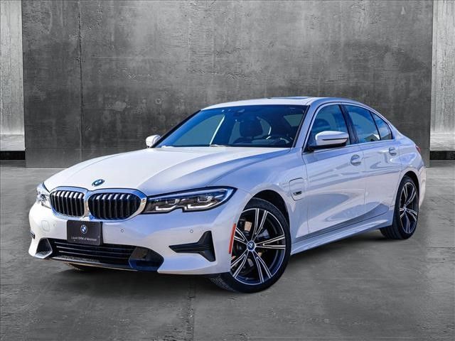 2022 BMW 3 Series 330e xDrive