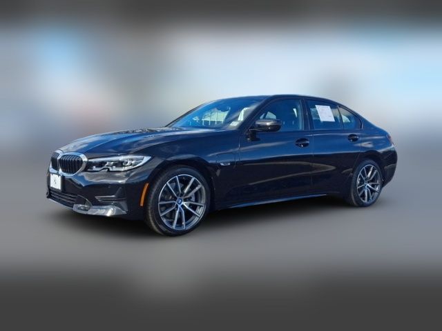 2022 BMW 3 Series 330e xDrive