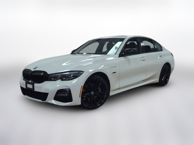 2022 BMW 3 Series 330e xDrive