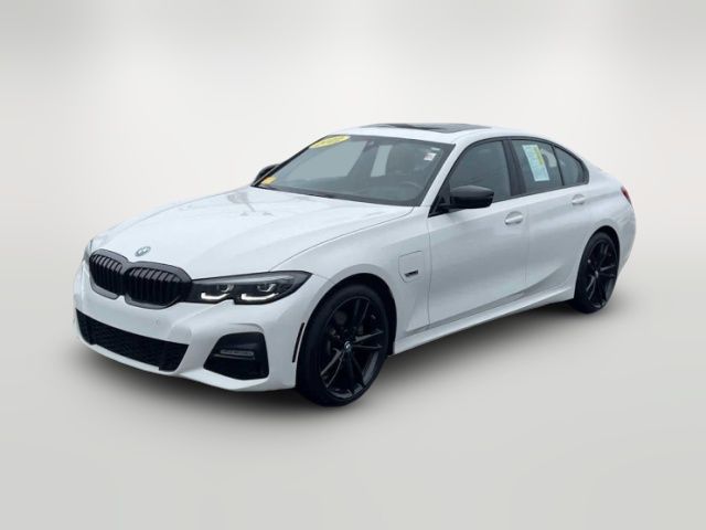 2022 BMW 3 Series 330e xDrive