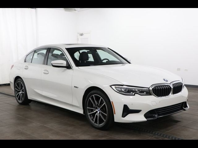 2022 BMW 3 Series 330e xDrive