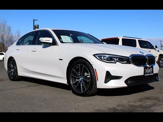 2022 BMW 3 Series 330e xDrive