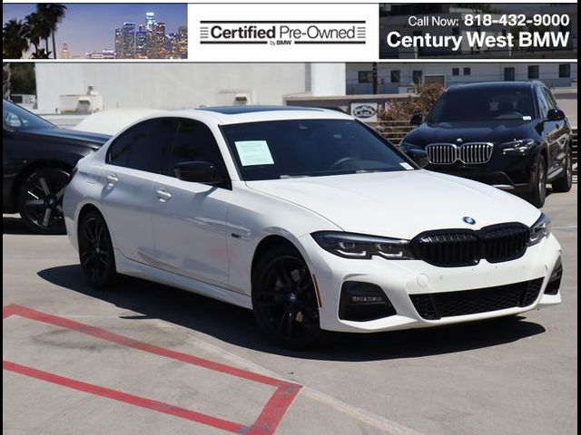 2022 BMW 3 Series 330e