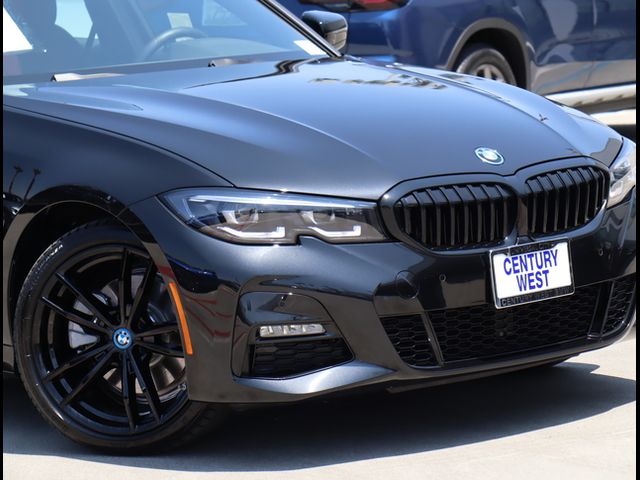 2022 BMW 3 Series 330e