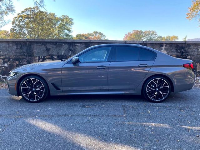 2022 BMW 5 Series 530i