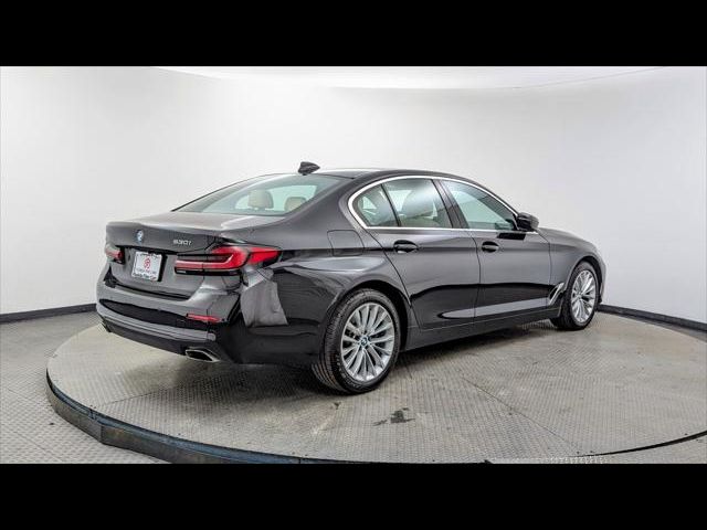 2022 BMW 5 Series 530i