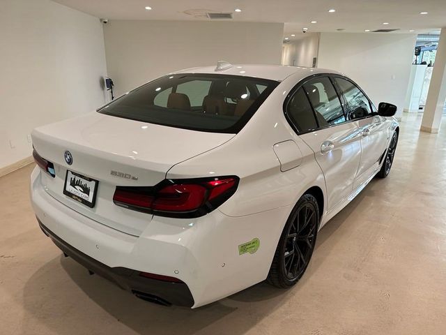 2022 BMW 5 Series 530e