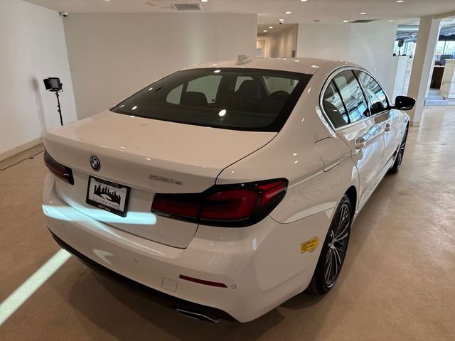 2022 BMW 5 Series 530e