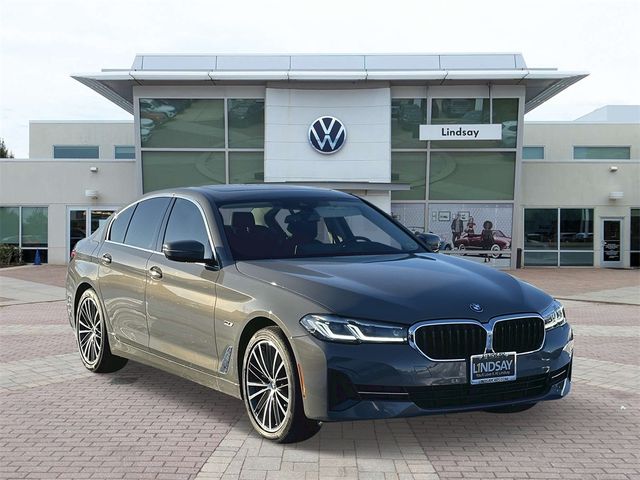 2022 BMW 5 Series 530e xDrive