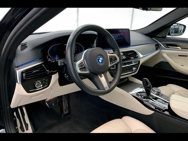 2022 BMW 5 Series 530e xDrive