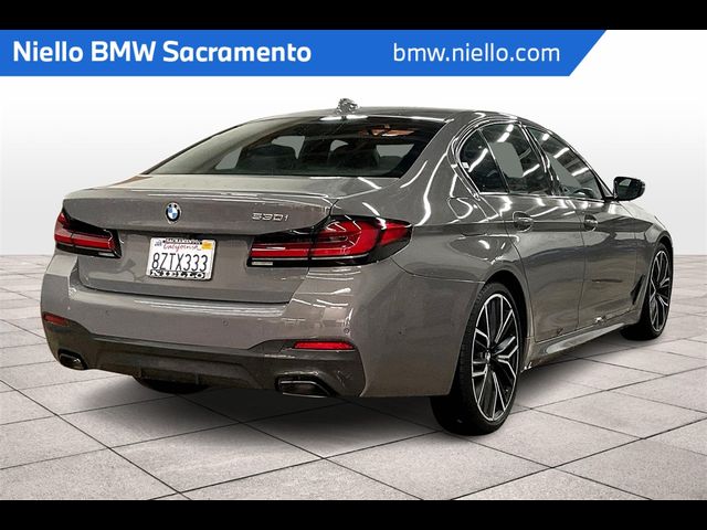 2022 BMW 5 Series 530i