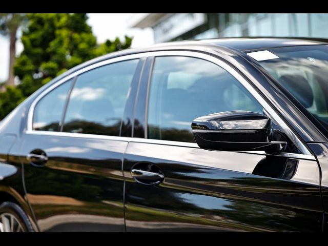 2022 BMW 5 Series 530i