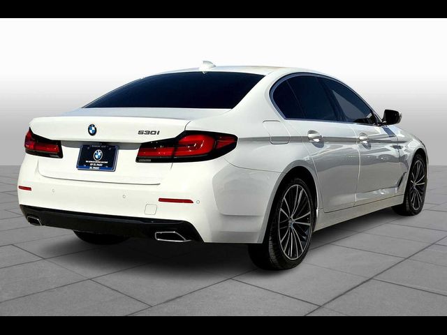 2022 BMW 5 Series 530i