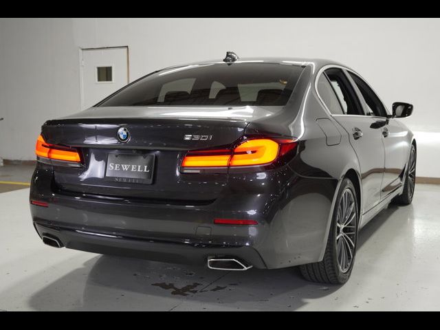 2022 BMW 5 Series 530i