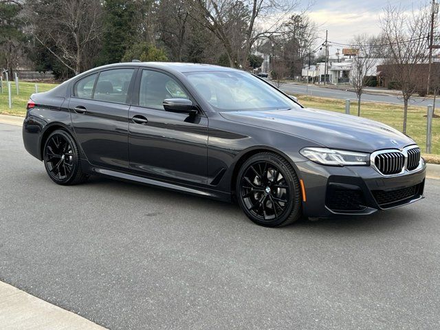 2022 BMW 5 Series 530i