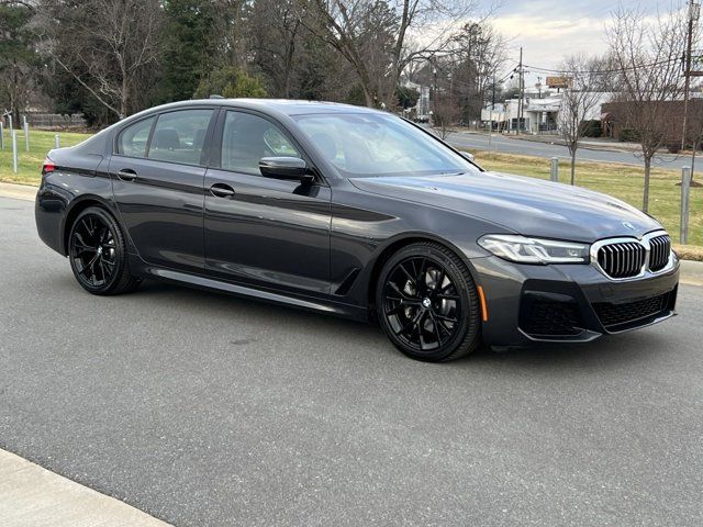 2022 BMW 5 Series 530i