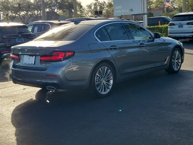 2022 BMW 5 Series 530i