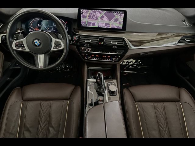 2022 BMW 5 Series 530i