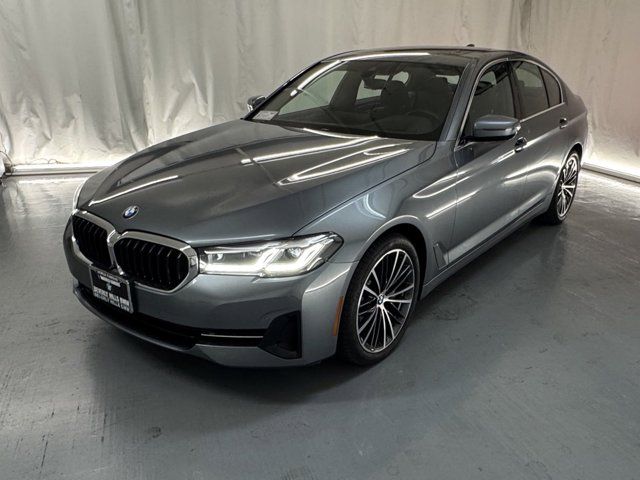 2022 BMW 5 Series 530i