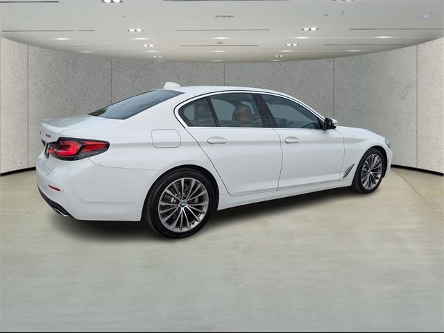 2022 BMW 5 Series 530i