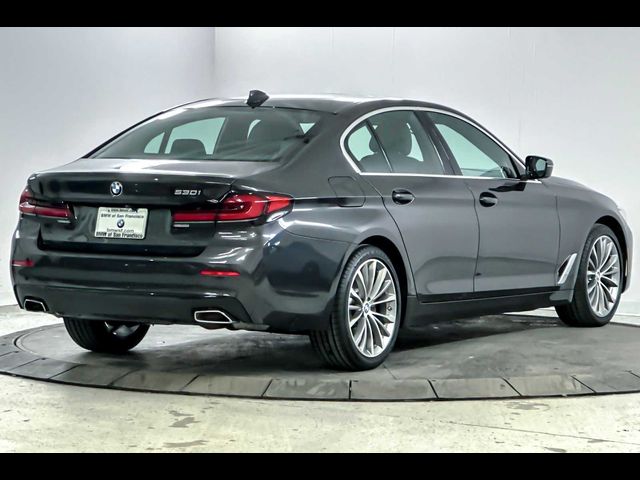 2022 BMW 5 Series 530i