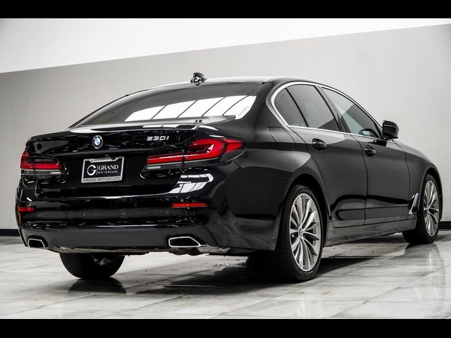 2022 BMW 5 Series 530i