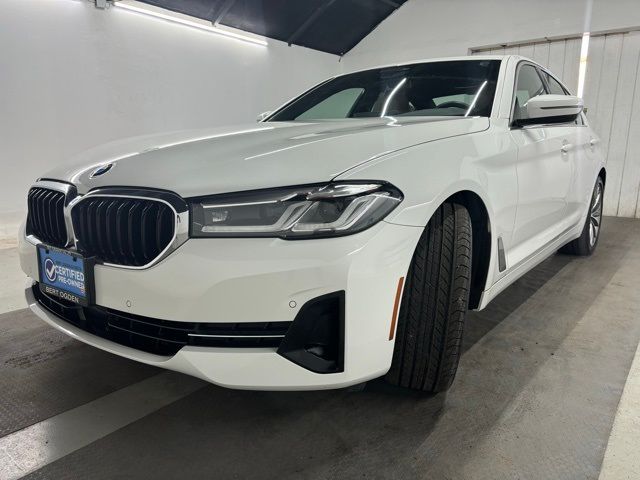 2022 BMW 5 Series 530i