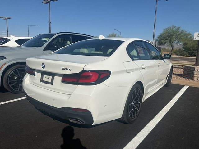 2022 BMW 5 Series 530i