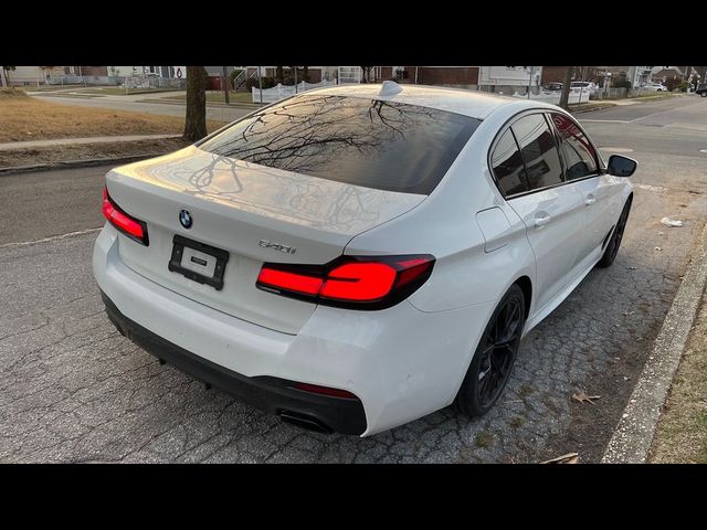 2022 BMW 5 Series 540i