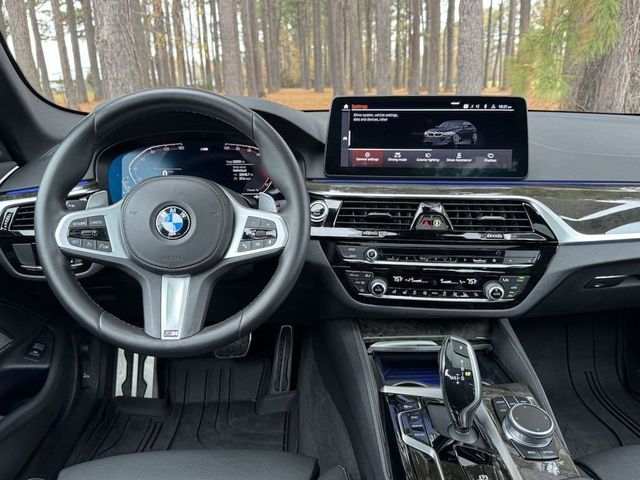 2022 BMW 5 Series 540i