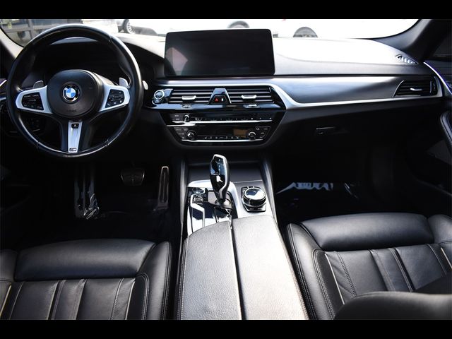 2022 BMW 5 Series M550i xDrive