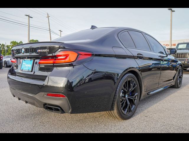 2022 BMW 5 Series M550i xDrive