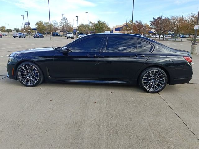 2022 BMW 7 Series 740i