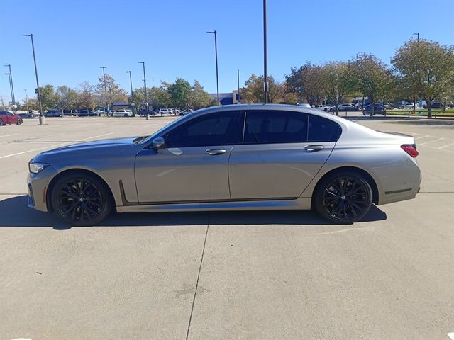 2022 BMW 7 Series 740i