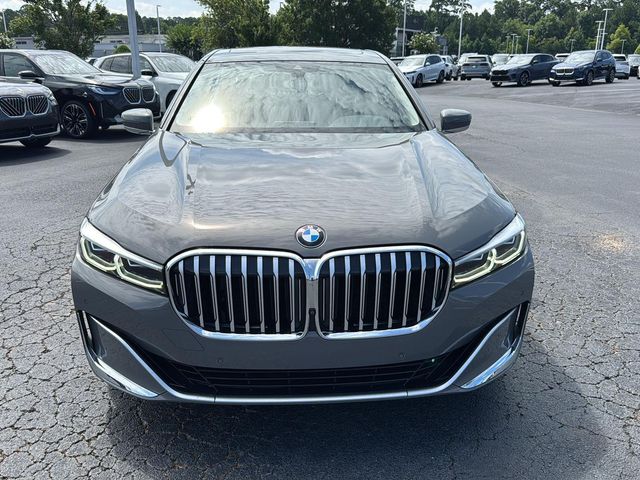 2022 BMW 7 Series 740i