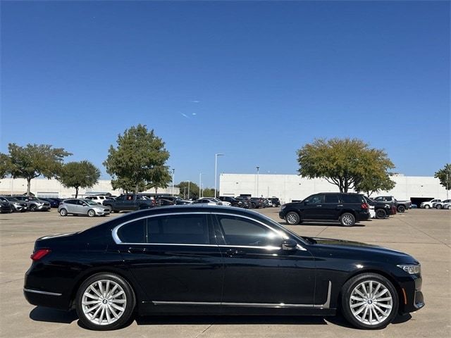 2022 BMW 7 Series 740i