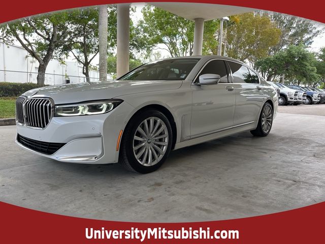 2022 BMW 7 Series 740i