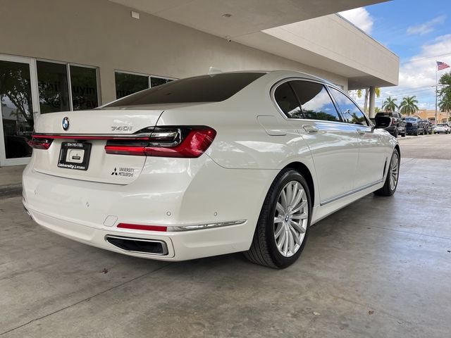 2022 BMW 7 Series 740i