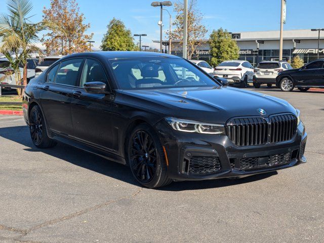 2022 BMW 7 Series 740i