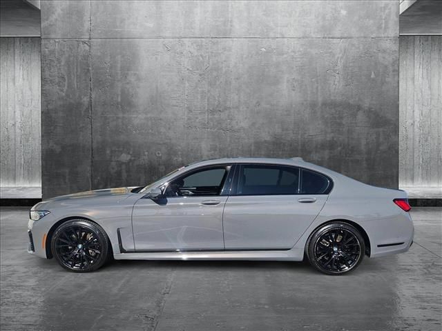 2022 BMW 7 Series 740i