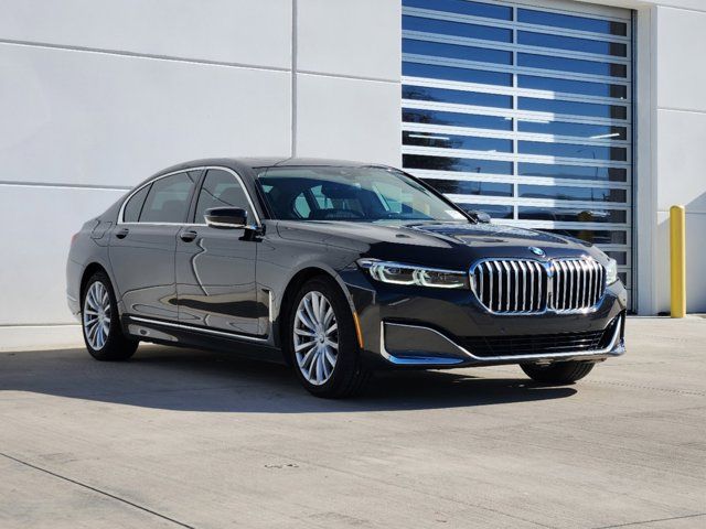 2022 BMW 7 Series 740i