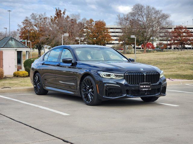 2022 BMW 7 Series 740i