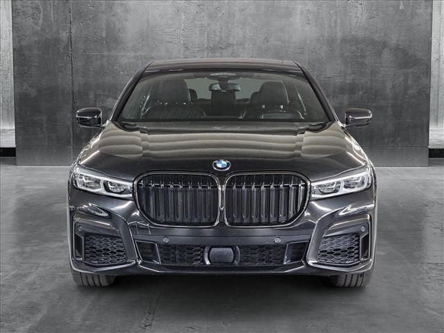 2022 BMW 7 Series 740i