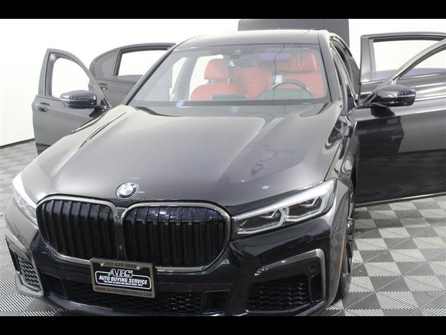 2022 BMW 7 Series 740i