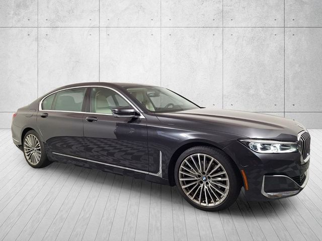 2022 BMW 7 Series 740i