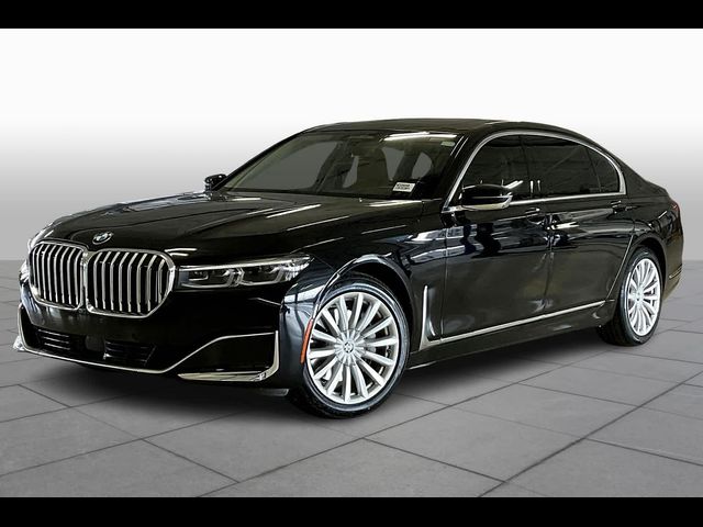 2022 BMW 7 Series 740i